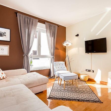 City Stylish Apartment Pula Exteriér fotografie