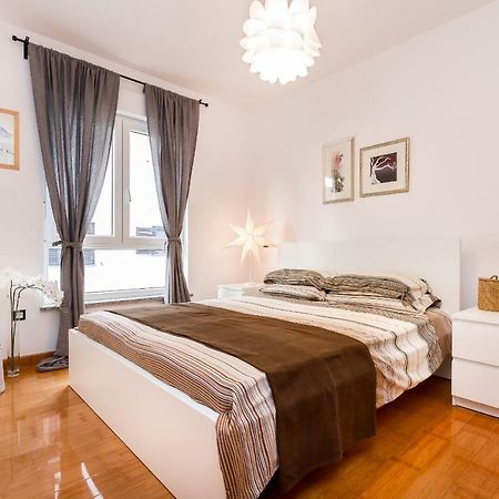 City Stylish Apartment Pula Exteriér fotografie