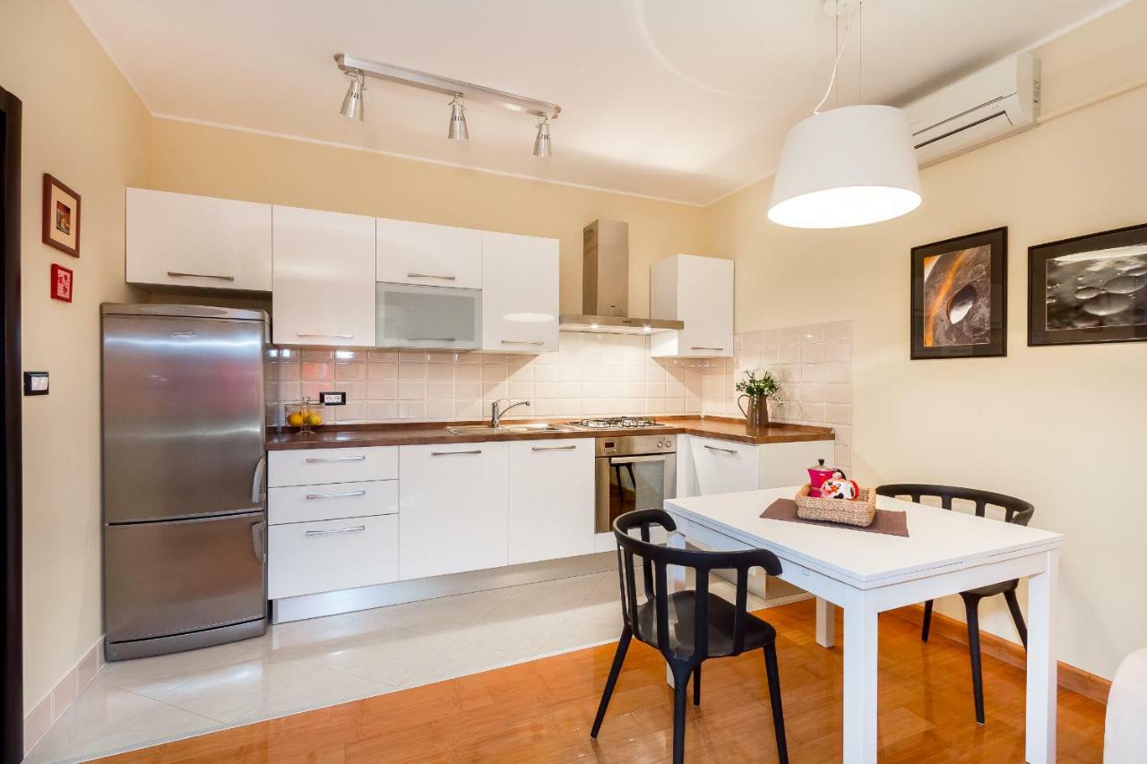 City Stylish Apartment Pula Exteriér fotografie